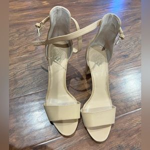 VINCE CAMUTO BLOCK HEEL ANKLE STRAP DRESS SANDALS